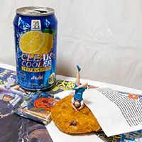 クリアクーラー　シチリア産レモンと北海道産じゃがいもの牛肉コロッケとフチ子