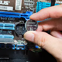 CMOS バックアップの CR2032