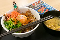 新焼き牛めしとフチ子