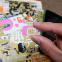 nano SIM を標準 SIM サイズに切り出せ!