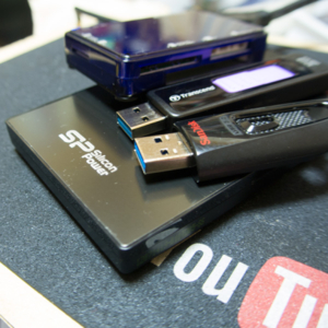 USB3.0 と 2.0 の速度差を体感しろ!